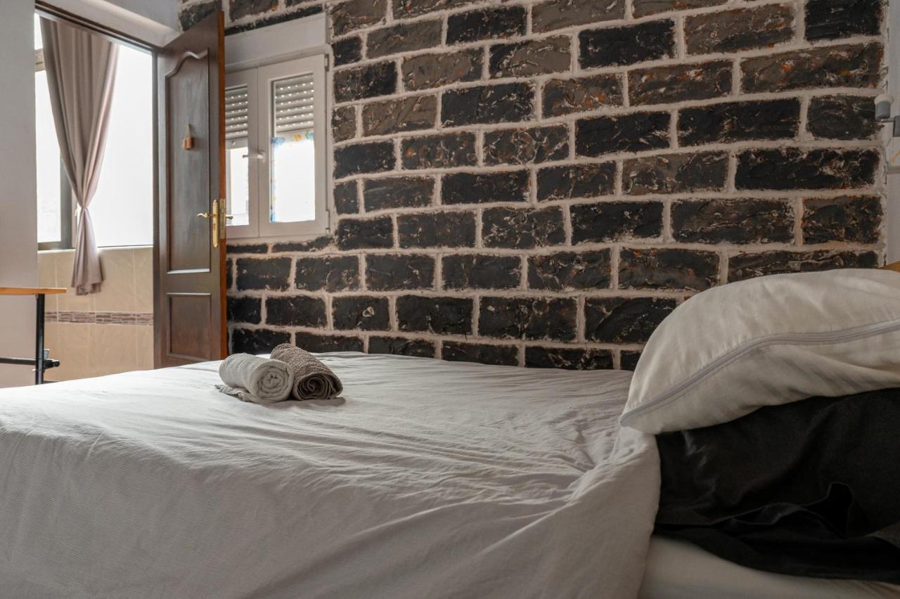 איקוד דה לוס וינוס Drago Hostel מראה חיצוני תמונה